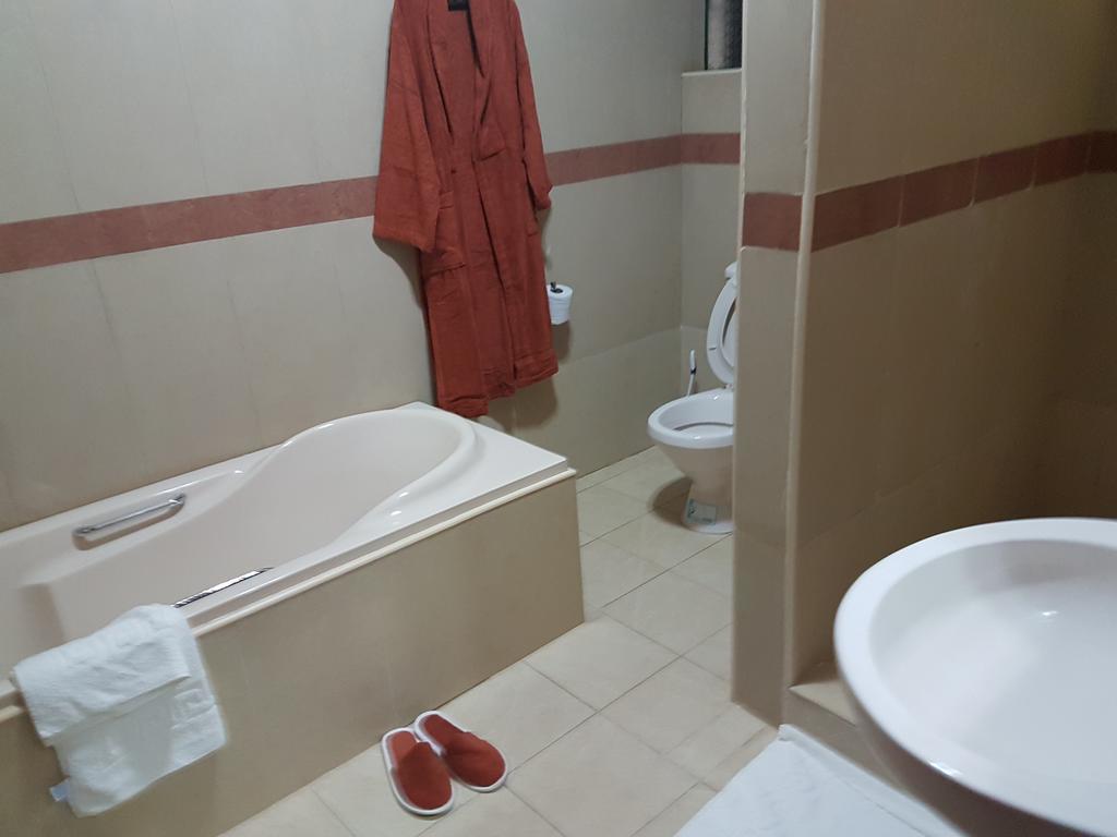 Spurwing Guest House Nairobi Esterno foto